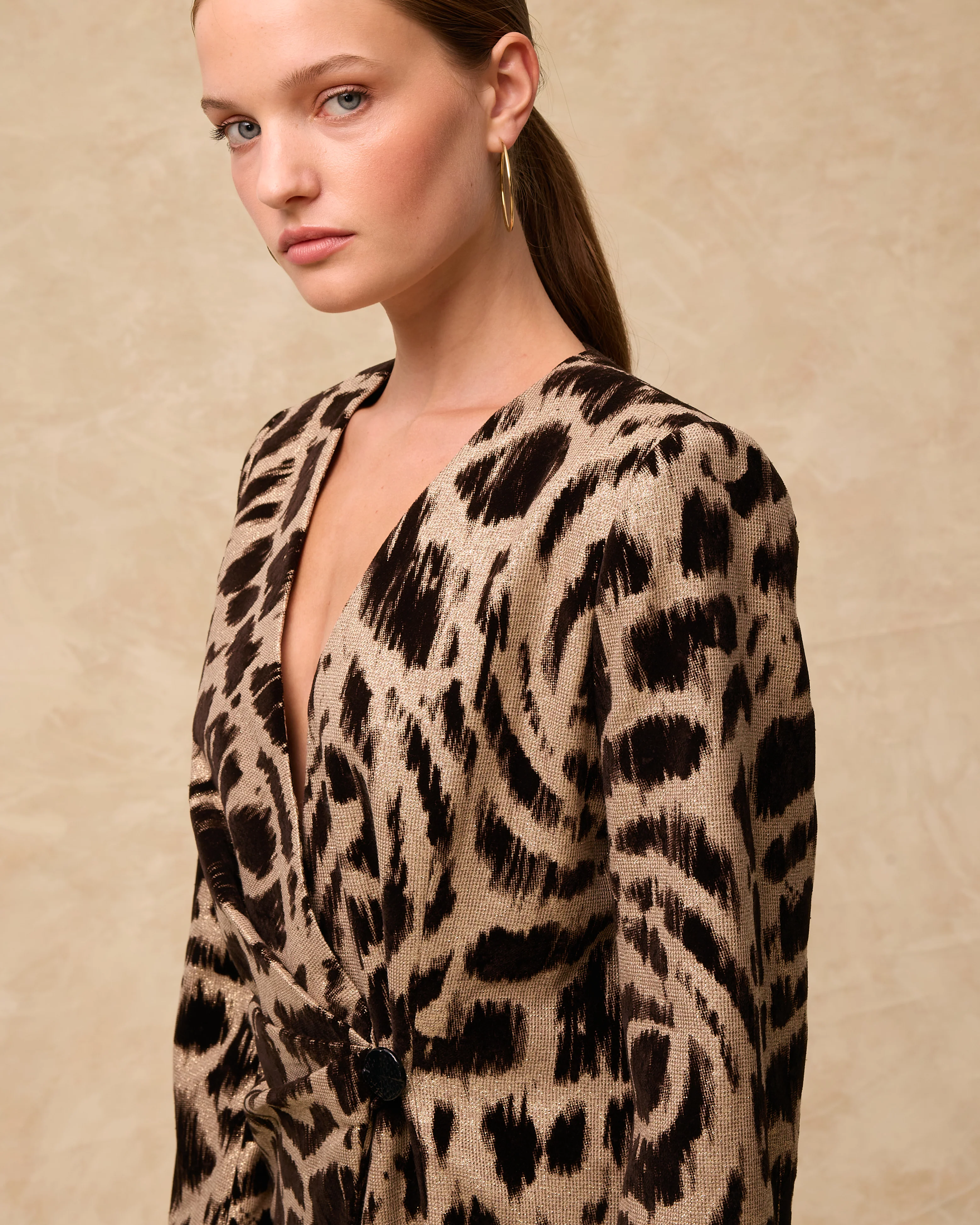 BEDUINA | Gold Jacquard Leopard Print Blazer - Image 3