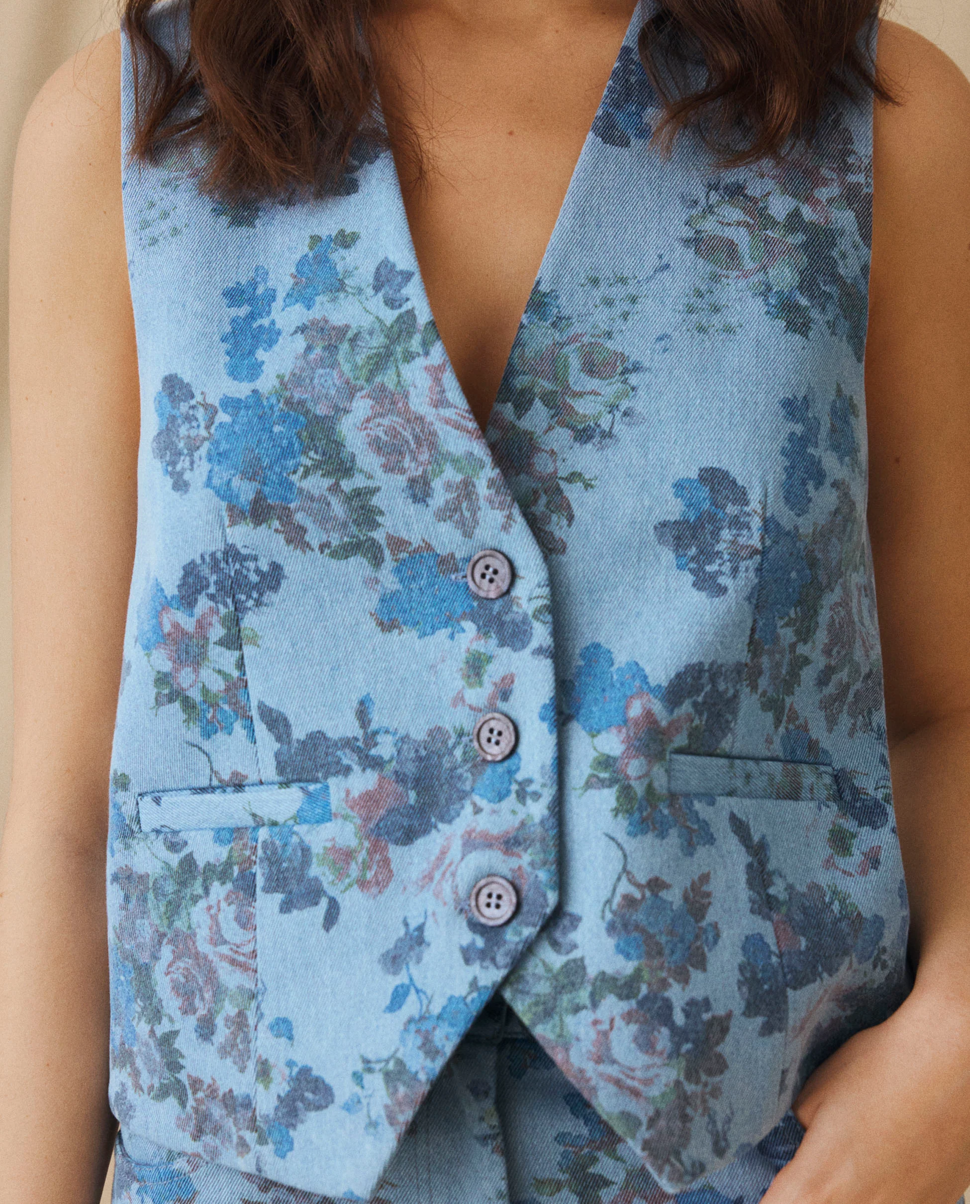 CONNIE | Blue Floral Printed Cotton Vest - Image 4