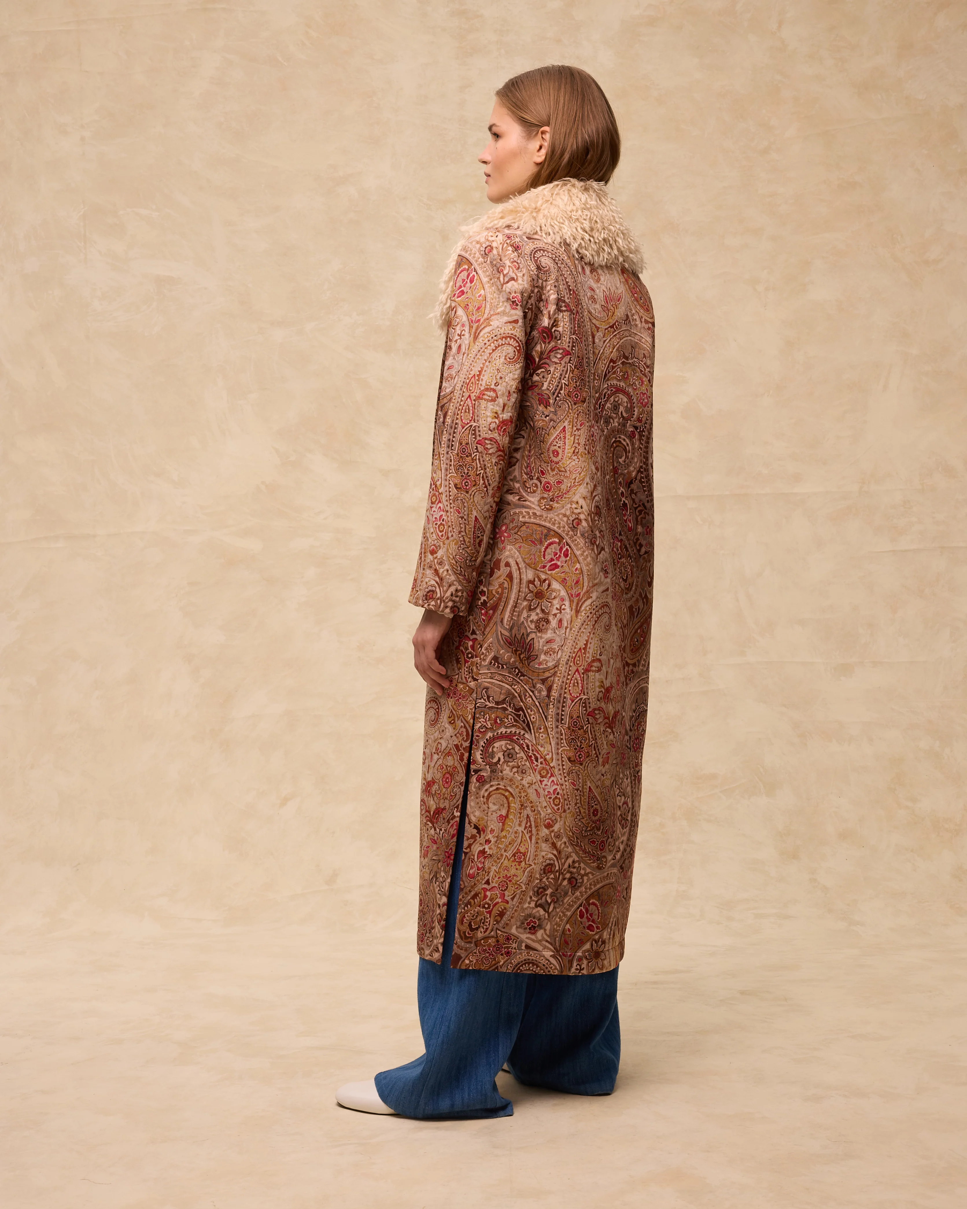 ERICA | Long Jacquard Coat with Faux Mongolian Fur Collar - Image 4
