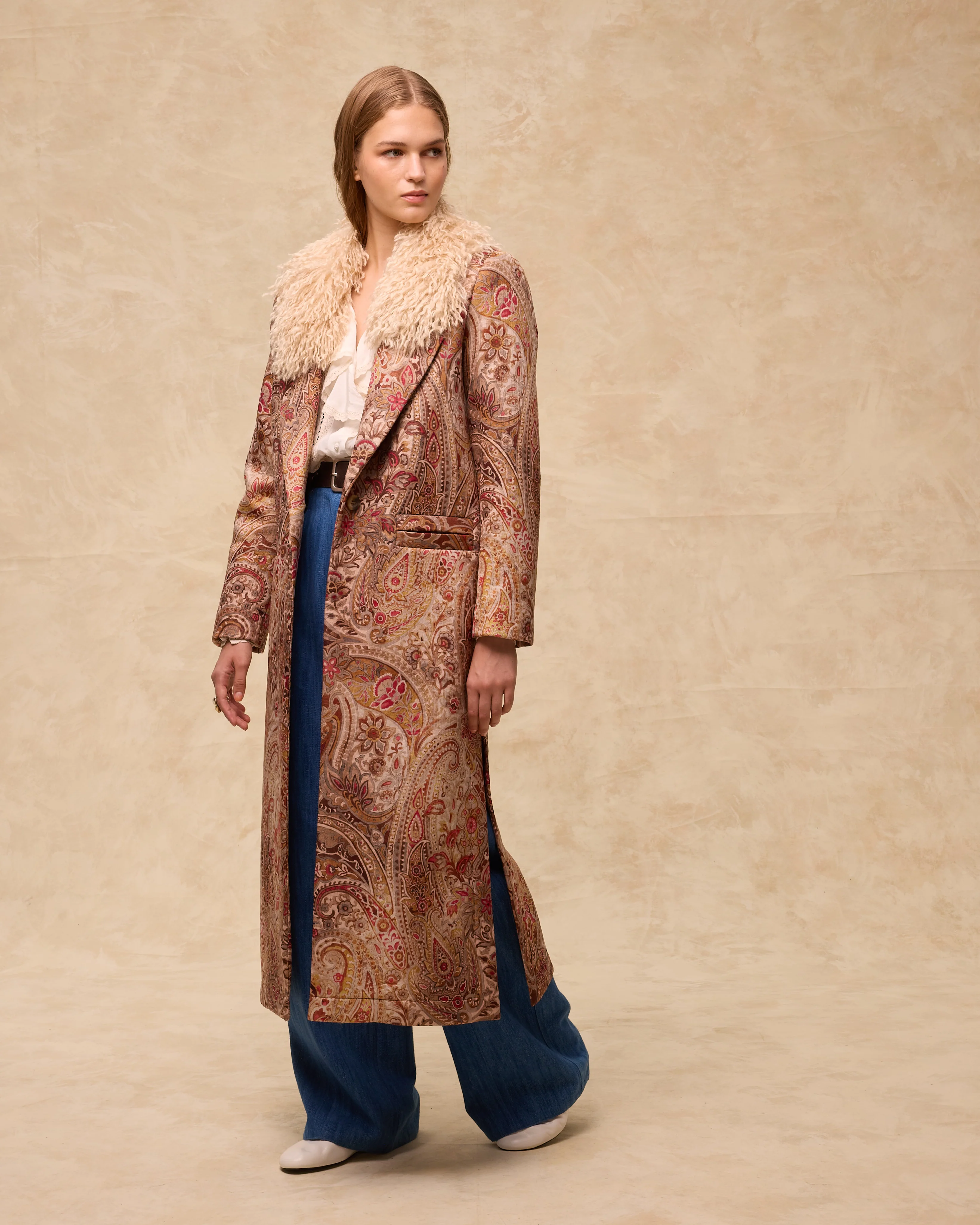 ERICA | Long Jacquard Coat with Faux Mongolian Fur Collar - Image 5