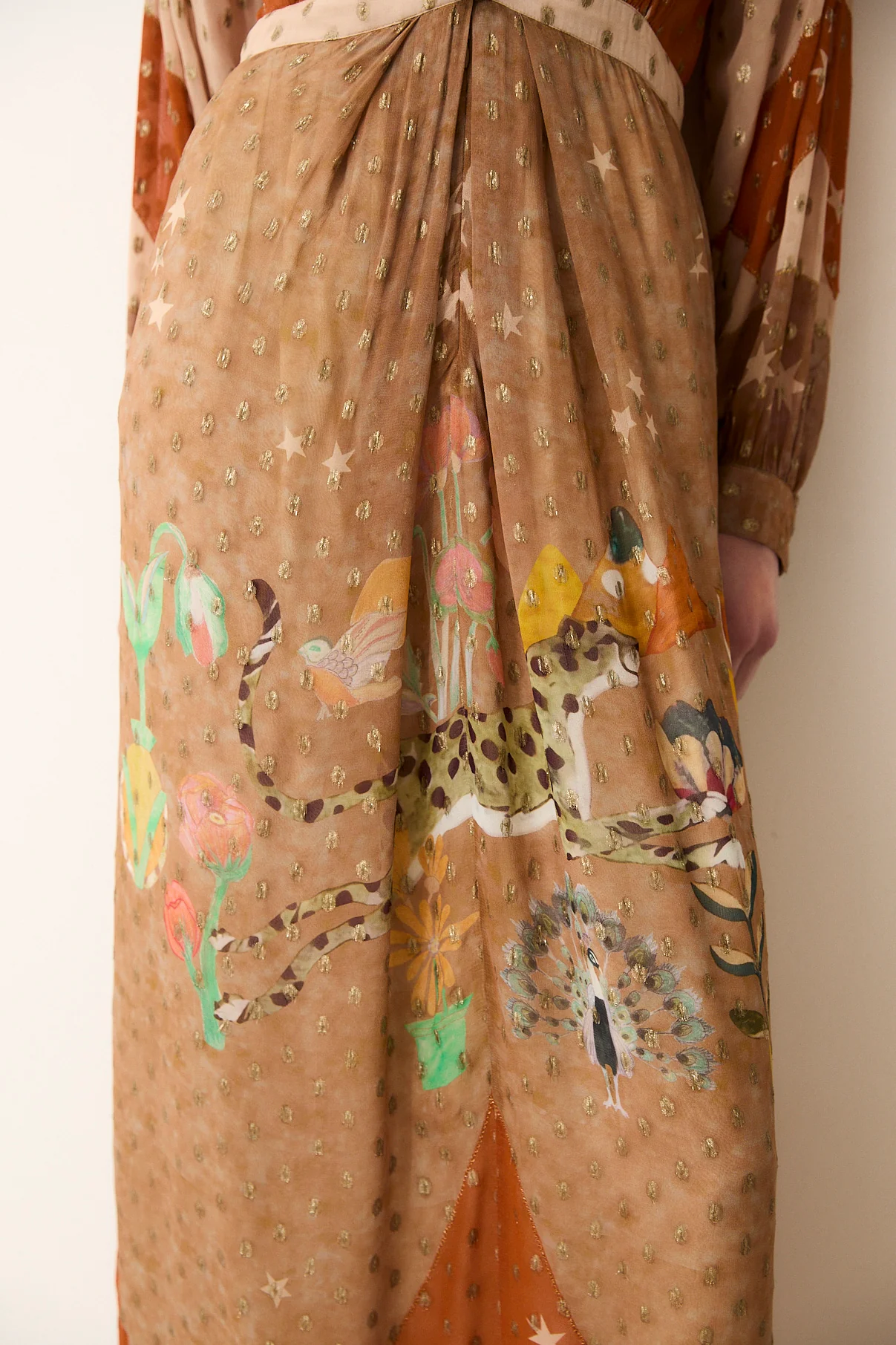 ESOTICO | Long Dress with Hand Embroidery and Digital Print - Image 3