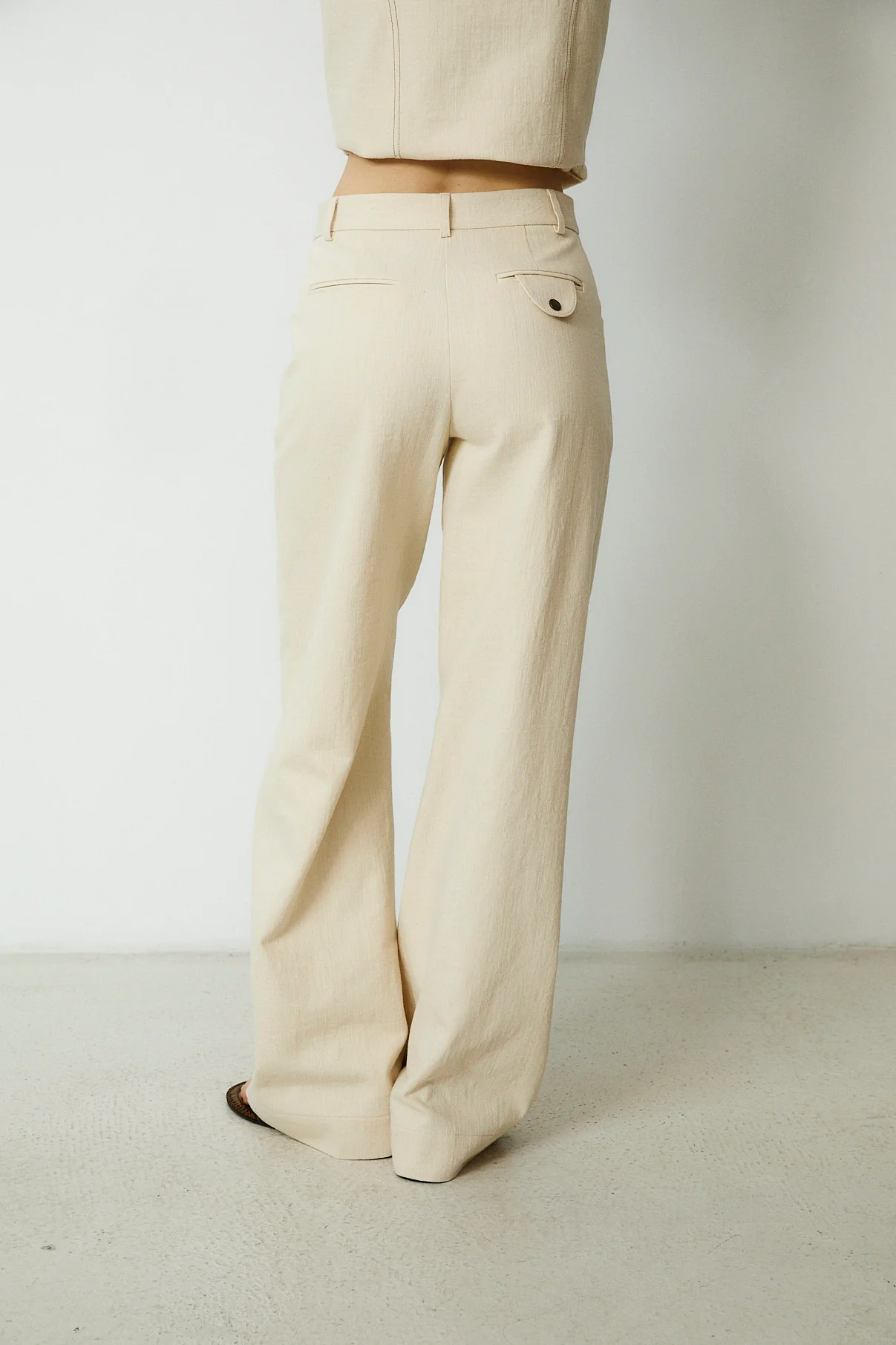 FRILLY | Ecru Italian Cotton Linen Trousers - Image 4
