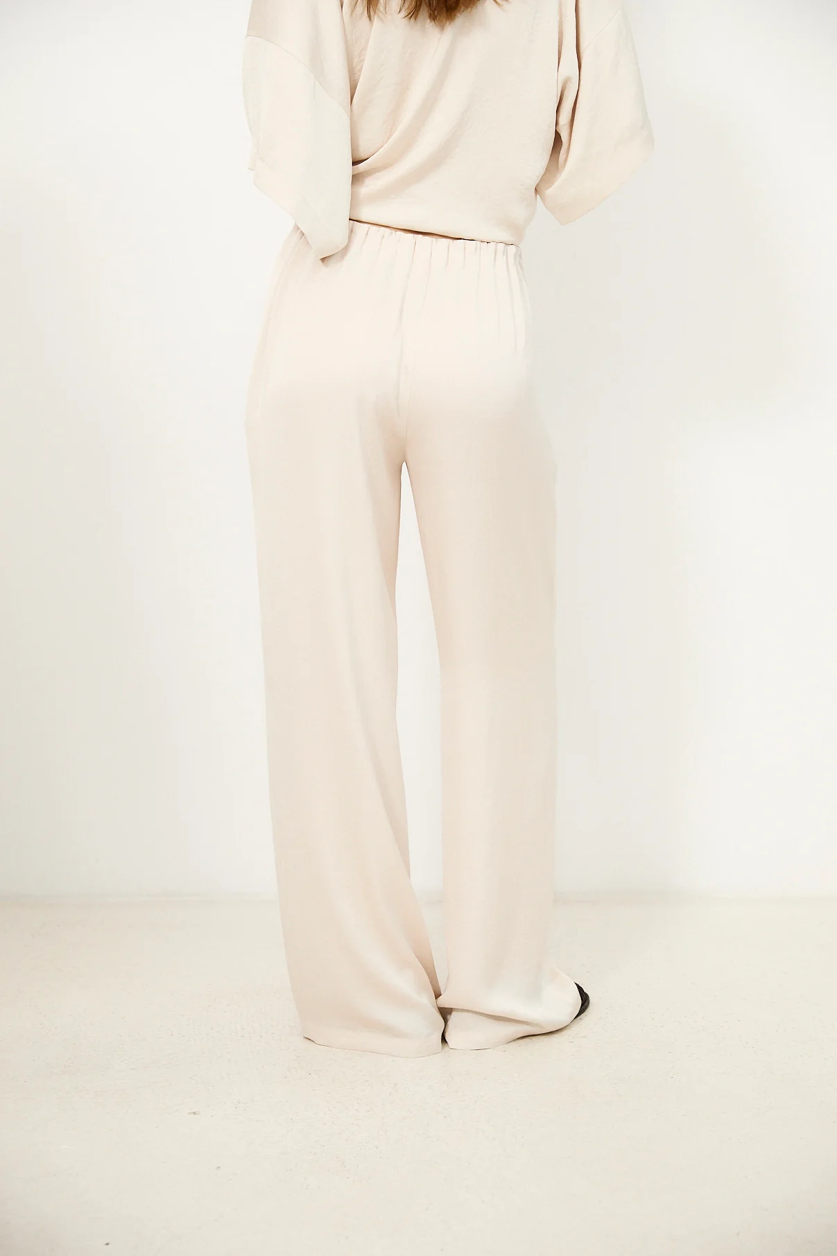 GIVERNY | Ecru Fluid Wide Leg Trousers - Image 4