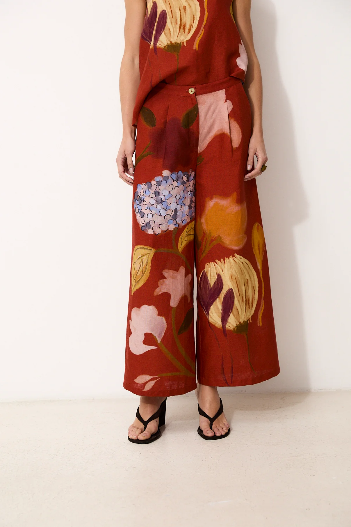 JUNA | 100% Linen High-Waisted Trousers - Image 3