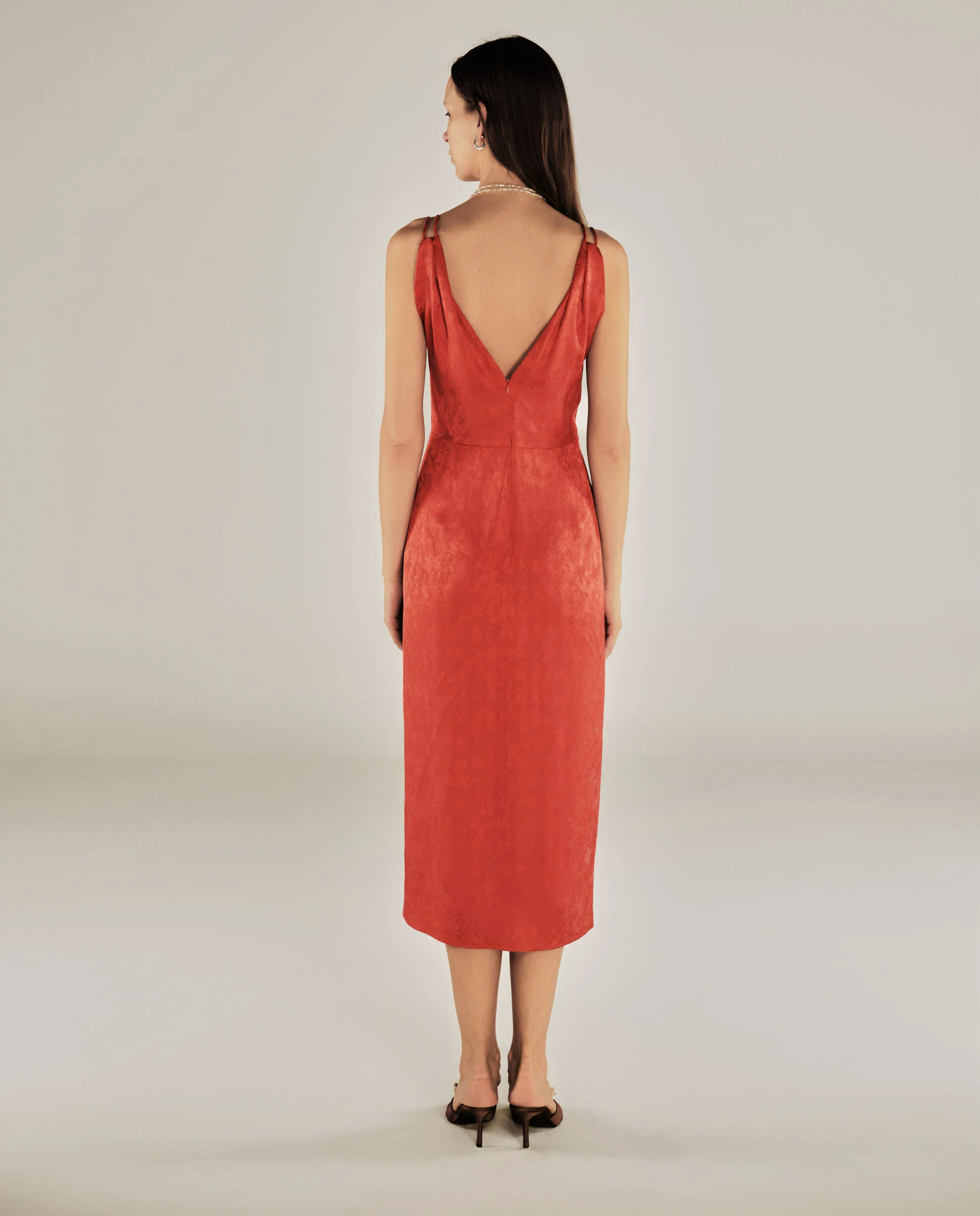 LATINA | Red Jacquard Twist Front V-Neck Midi Dress - Image 4