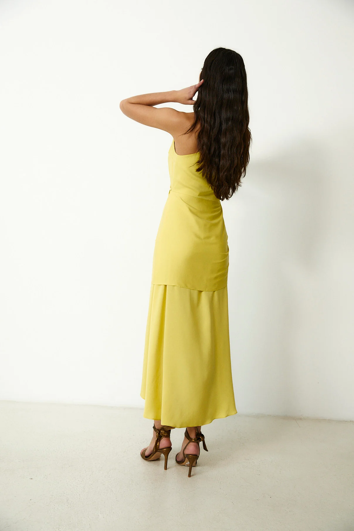 LEOPOLDA | 100% Silk Yellow Midi Dress - Image 4