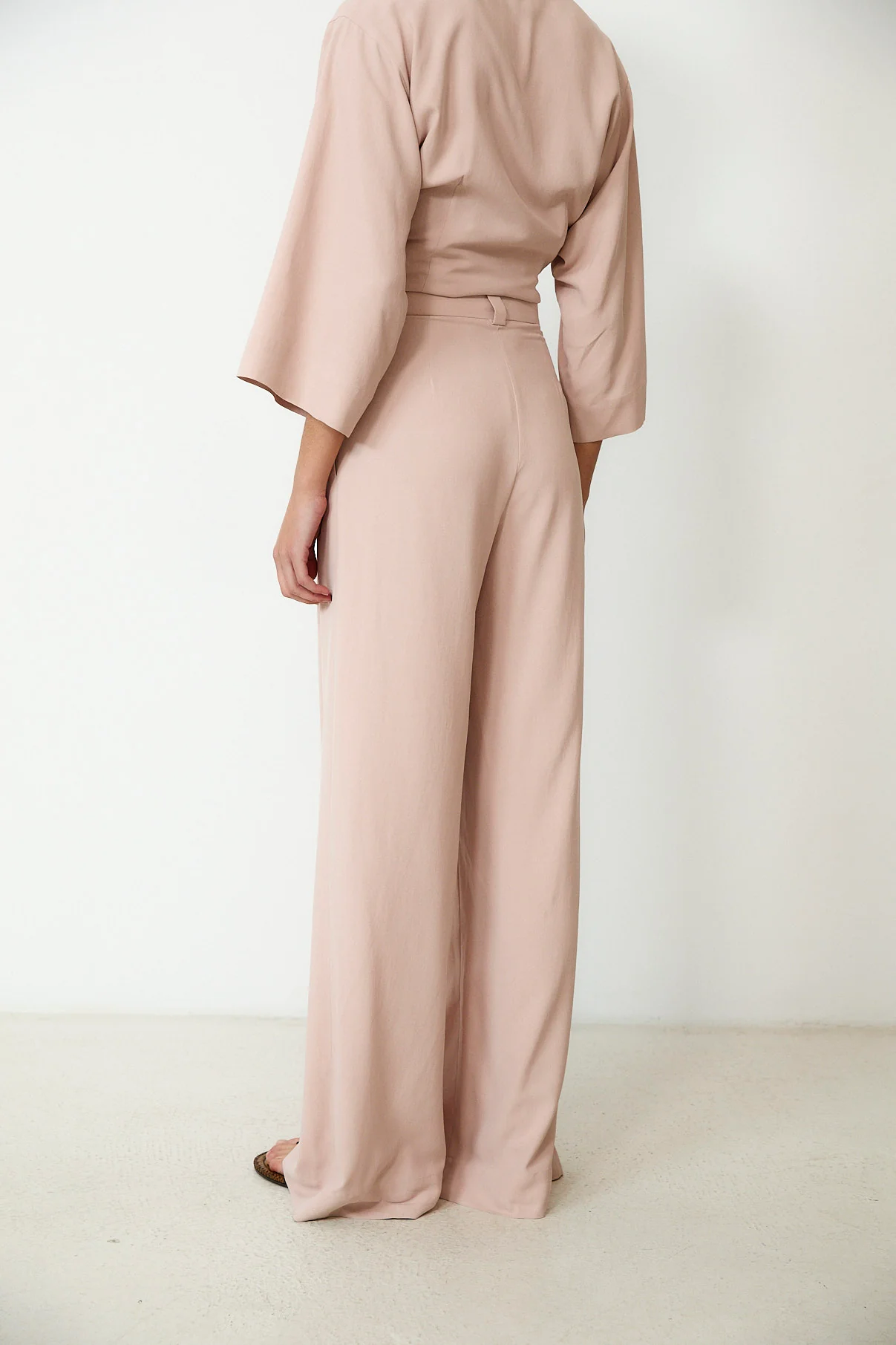 LOURDES | Light Pink Silk Wide Leg Trousers - Image 3