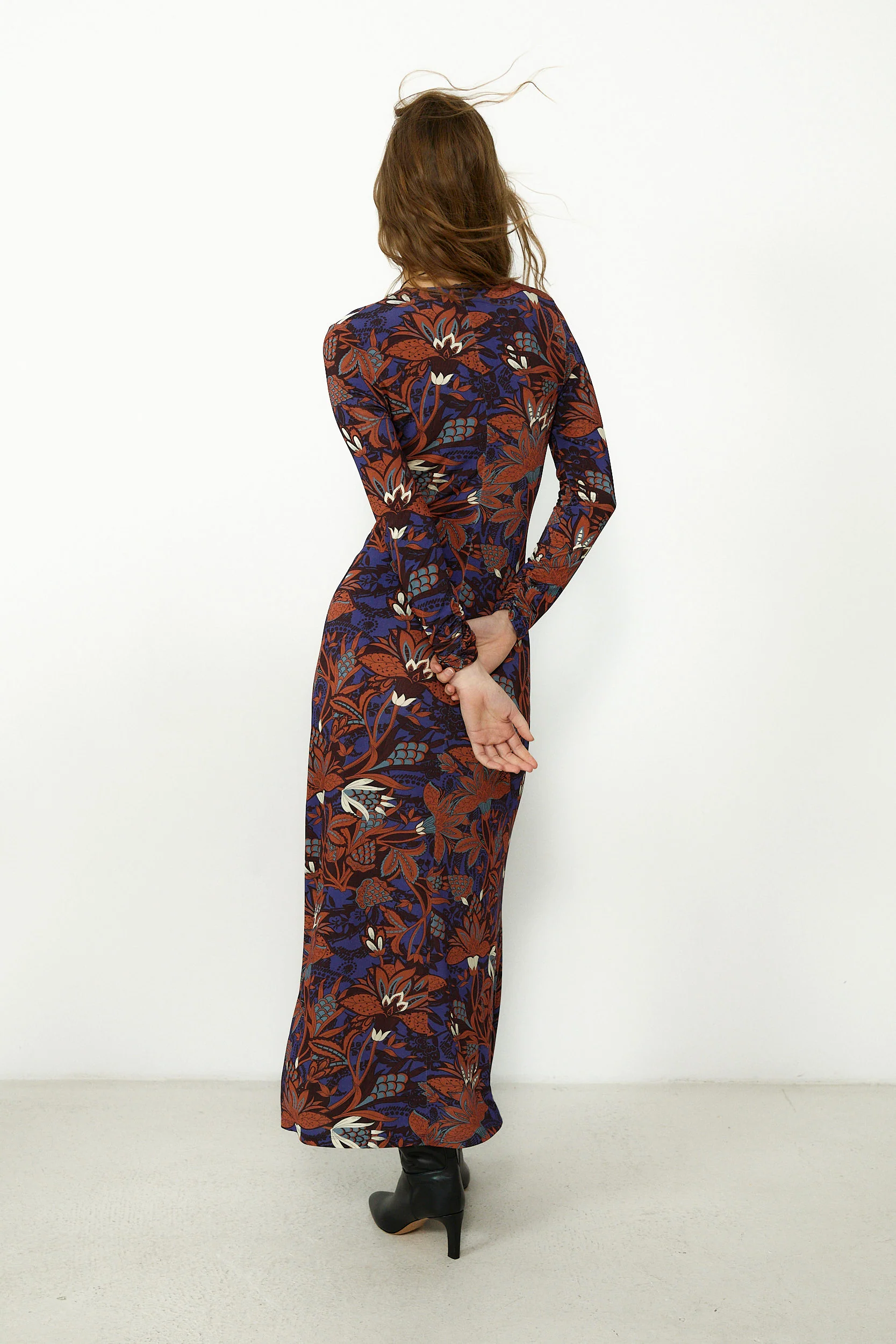 LUCY | Brown Printed Long Sleeve Midi Dress - Image 3
