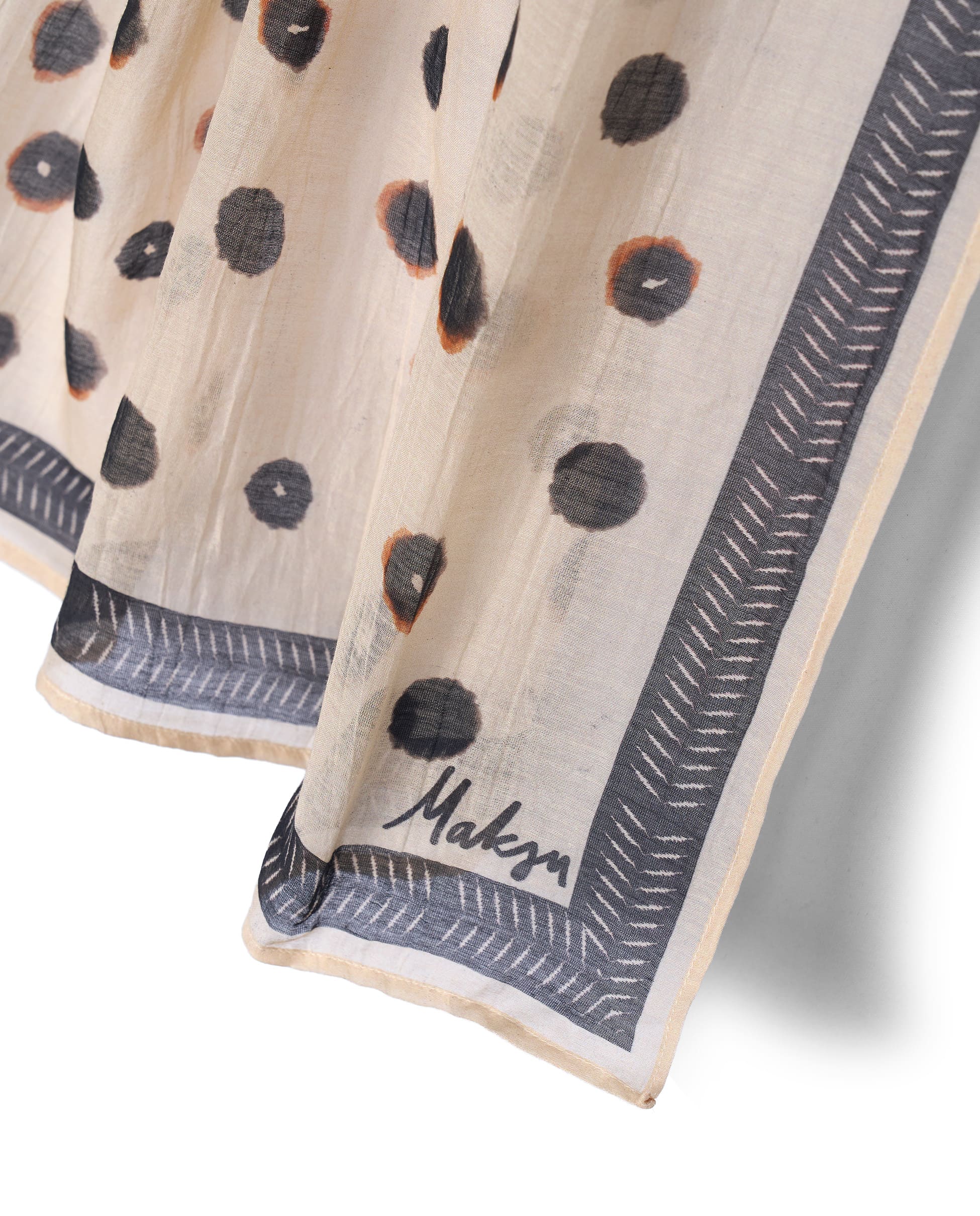 WATER DOTS | Black and White Scarf - Image 4