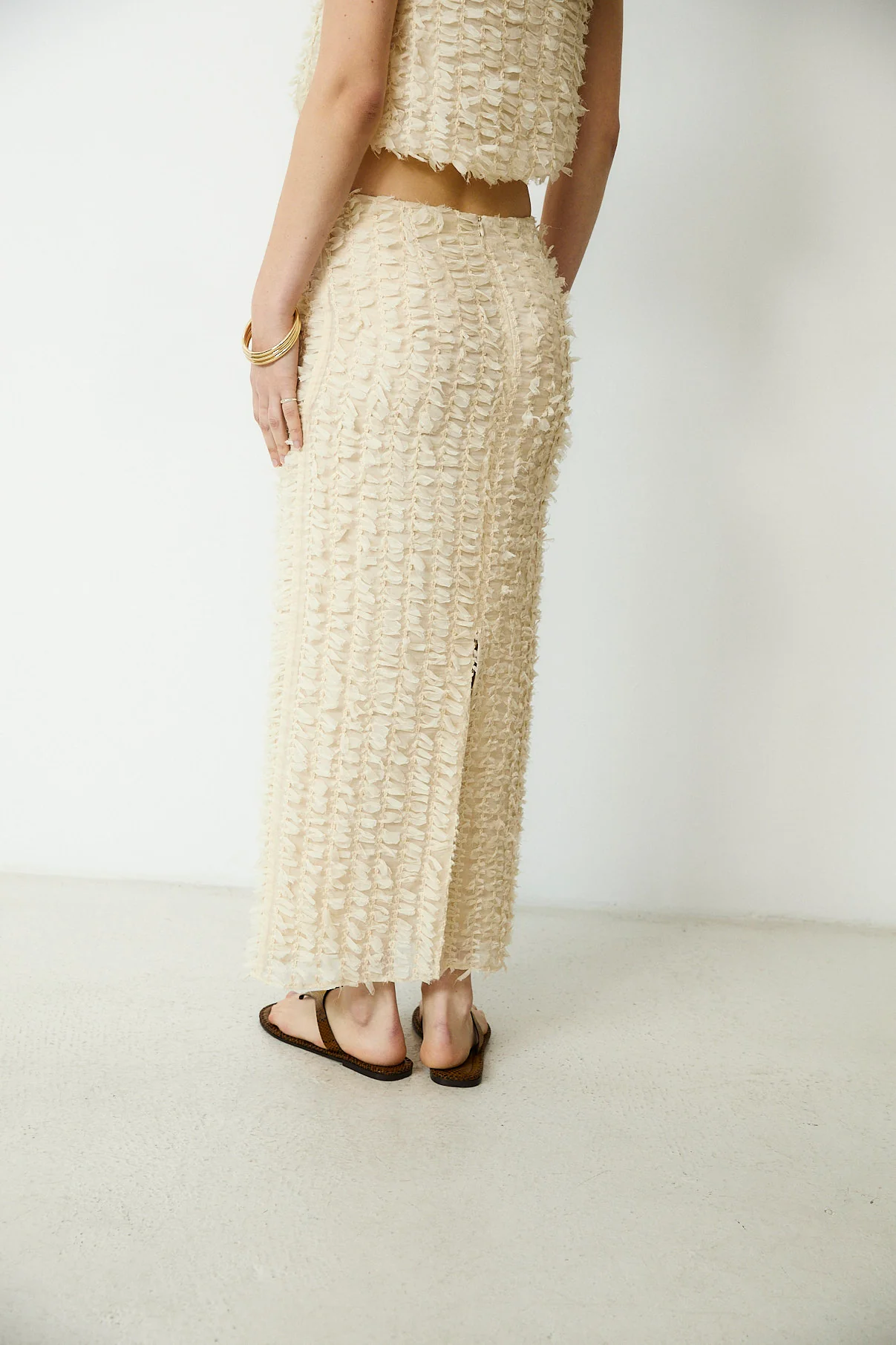 RICAMO | Ecru Textured Midi Skirt - Image 5