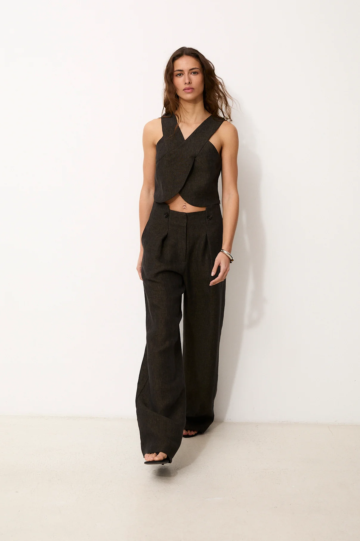 ROMINA | Black 100% Linen Trousers - Image 3