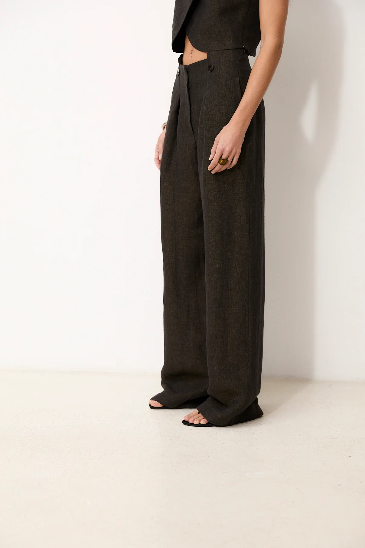 ROMINA | Black 100% Linen Trousers - Image 5