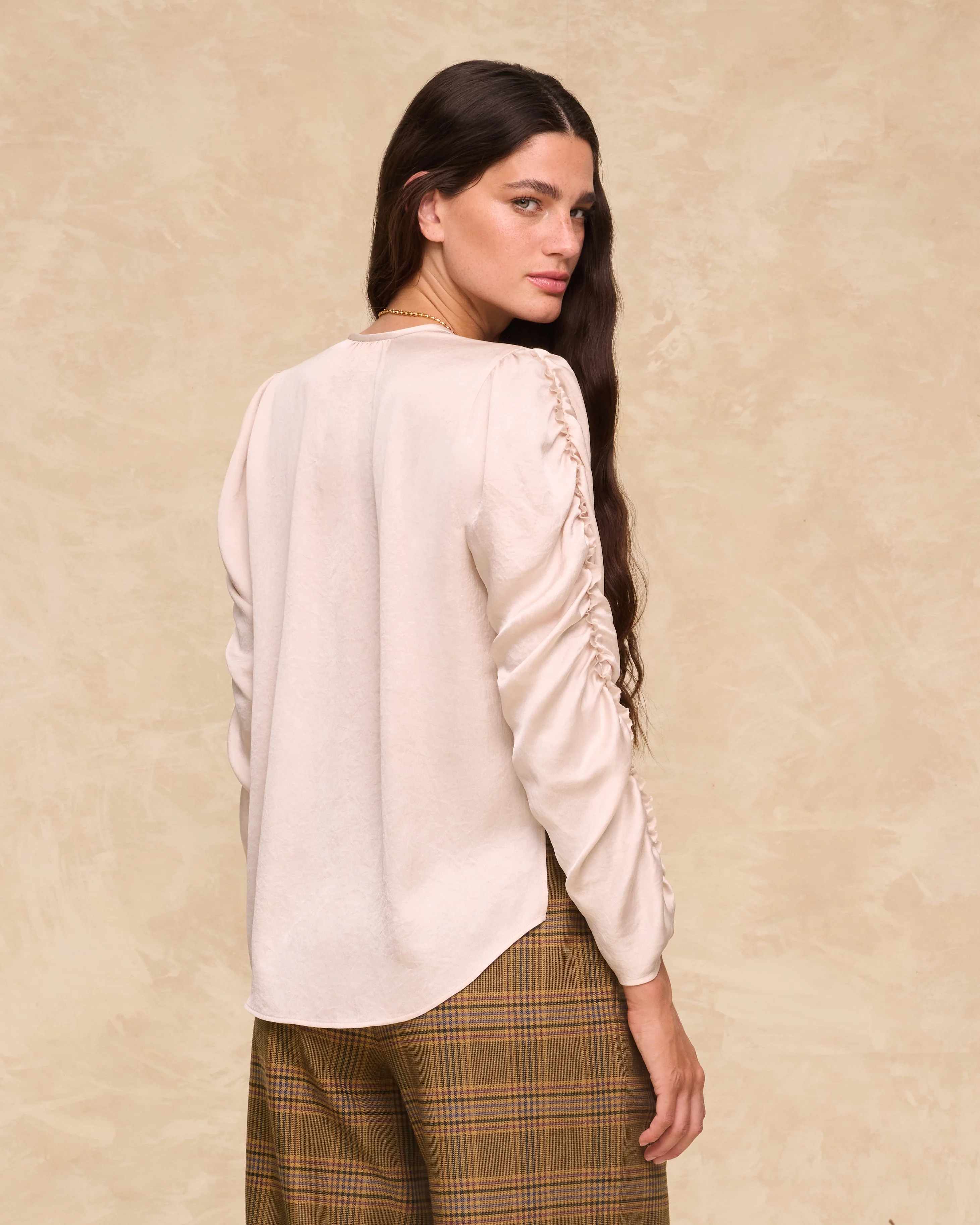 SANDRINE | Ecru Gathered-Sleeve Blouse - Image 3