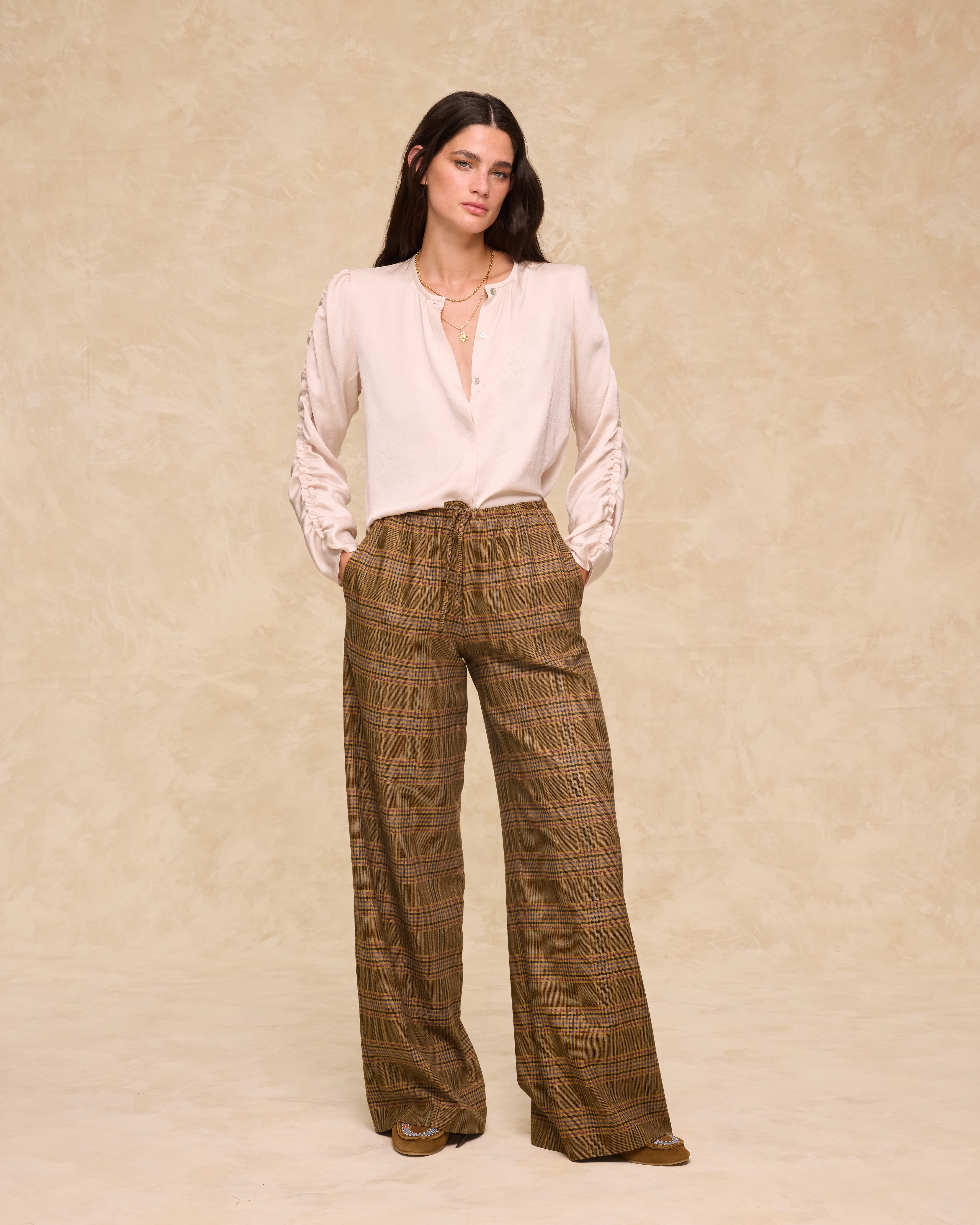 SANDRINE | Ecru Gathered-Sleeve Blouse - Image 4