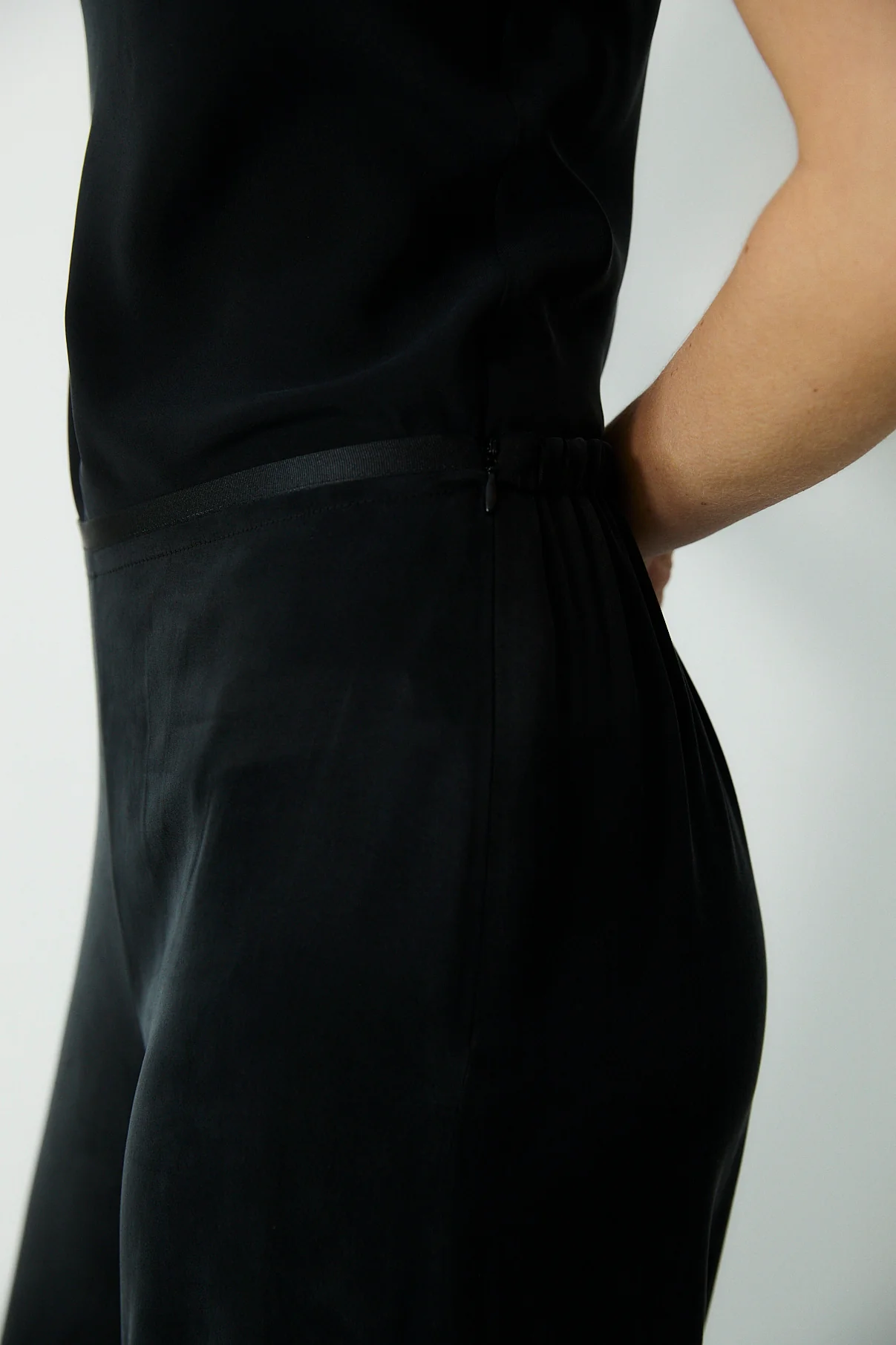 THYSSEN | Black Wide-Leg Trousers - Image 4