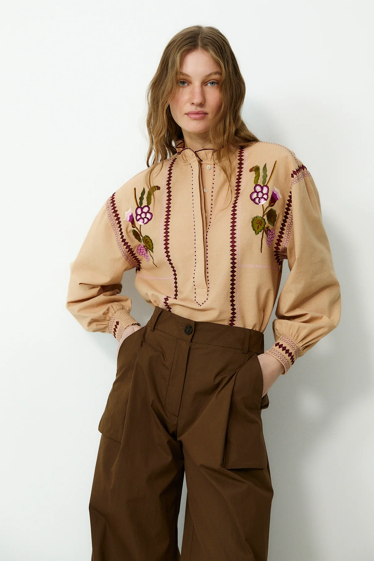 VAULT | Camel Embroidered Cotton Linen Blouse - Image 3