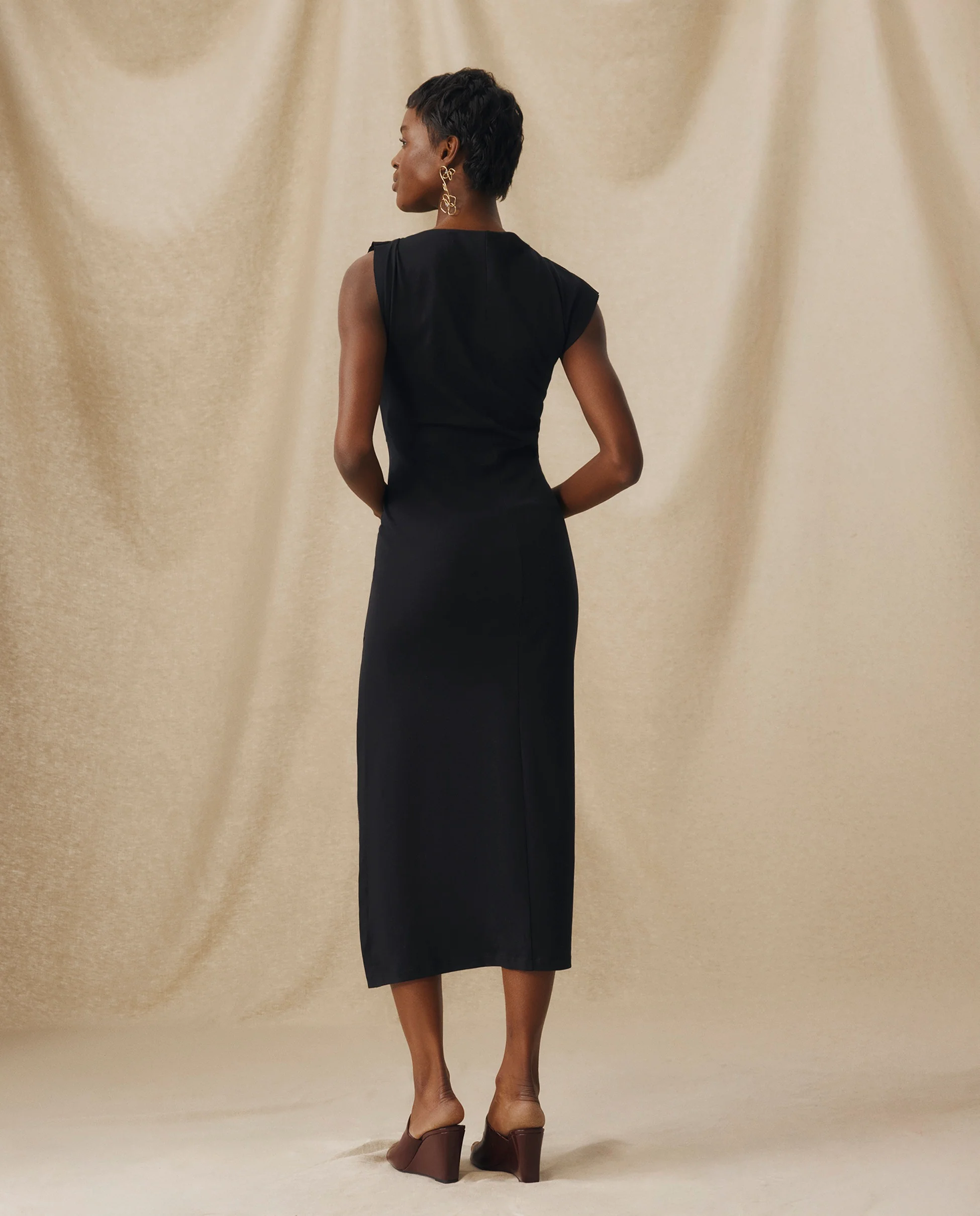 ALLIE | Black Ruched Fitted Cotton Midi Dress - Image 5