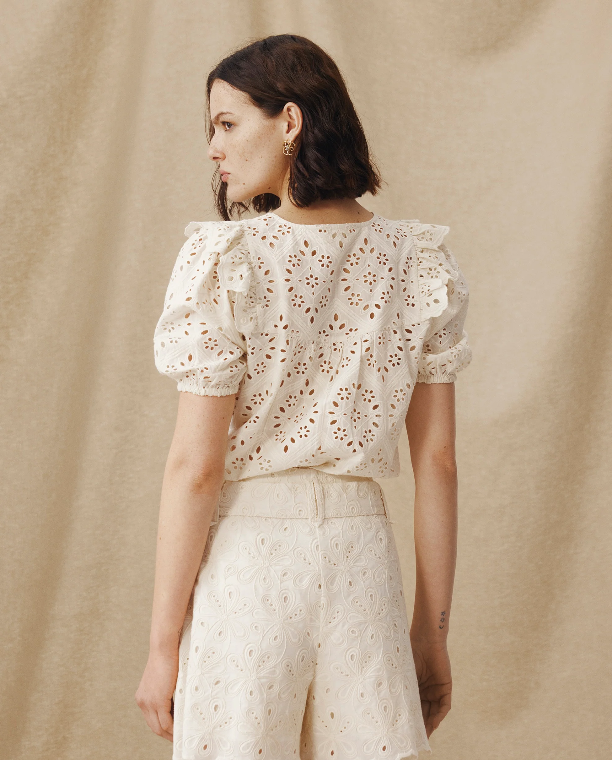 LILI | Ecru Broderie Anglaise Ruffle Blouse - Image 3